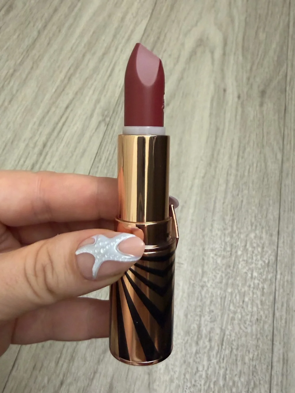 New Charlotte Tilbury Hot Lips 2 Lipstick Viva La Vergara